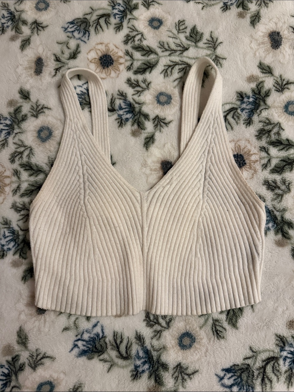 SHEIN Cream Ribbed V-Neck Crop Top